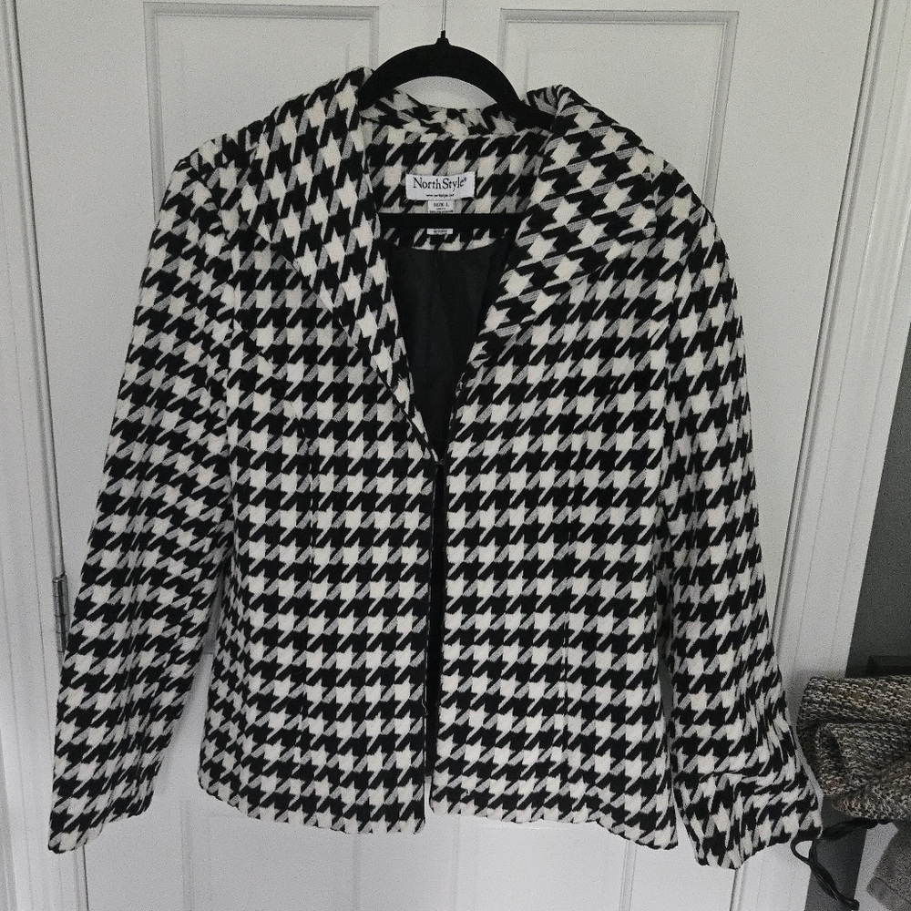 NorthStyle Black and White Houndstooth Blazer Size Large
